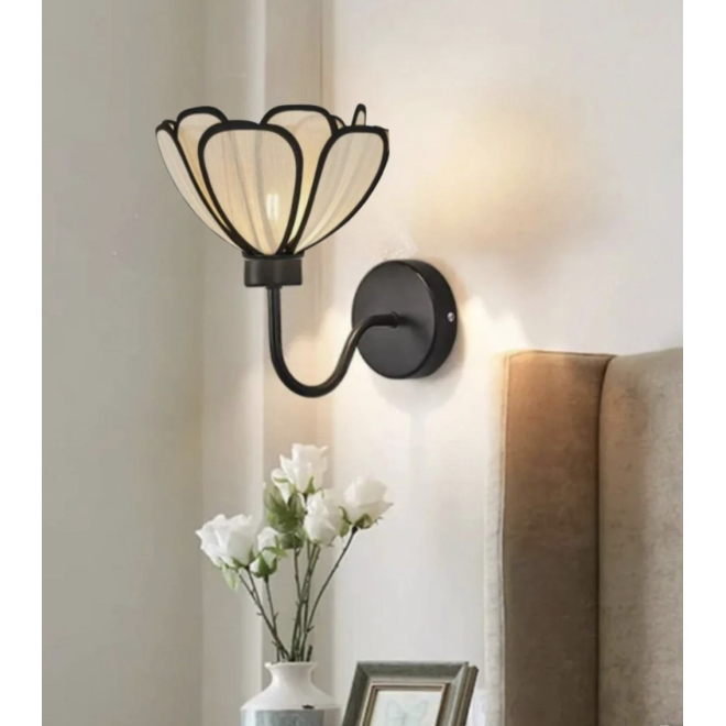 Modern Tasarım Rose Çiçek Duvar Apliği Kablolu Elektrikle Çalışır Siyah Gövde Ekru Kumaş